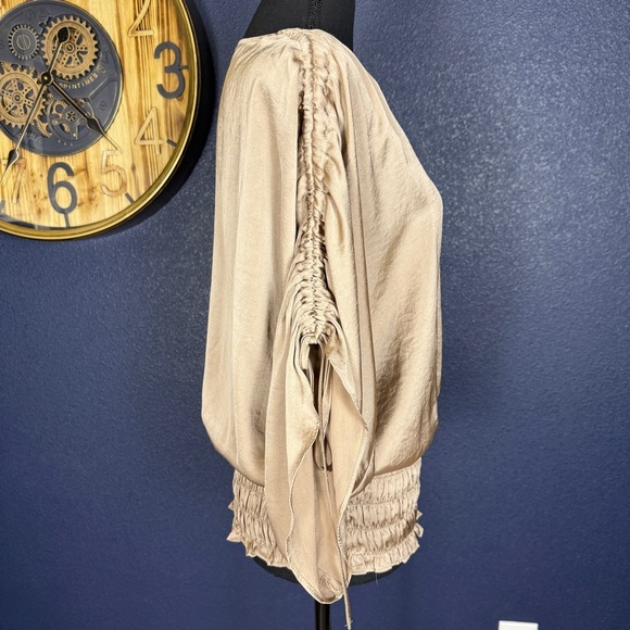 1. State Beige Cinched Sleeve Smocked Waist Top, Size Large - Picture 5 of 7